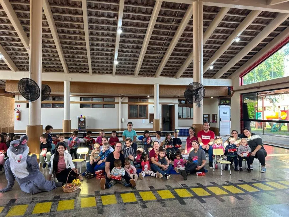 Sorrisos e afeto marcam celebração de Páscoa nas escolas do município
