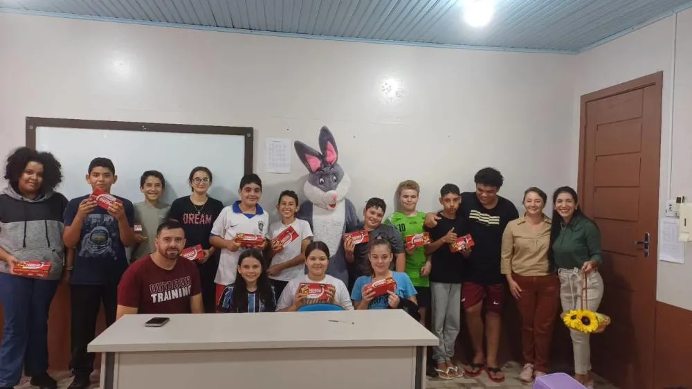 Sorrisos e afeto marcam celebração de Páscoa nas escolas do município