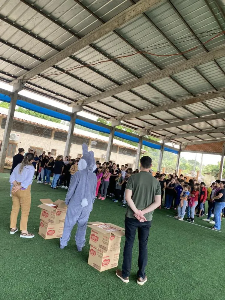 Sorrisos e afeto marcam celebração de Páscoa nas escolas do município