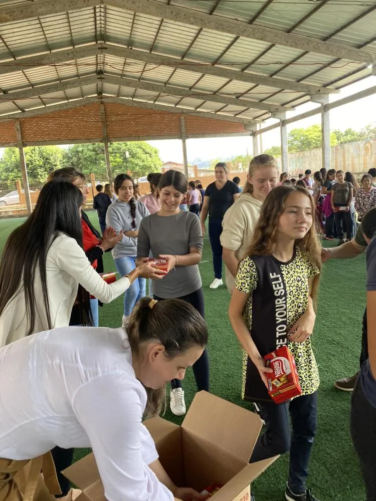 Sorrisos e afeto marcam celebração de Páscoa nas escolas do município