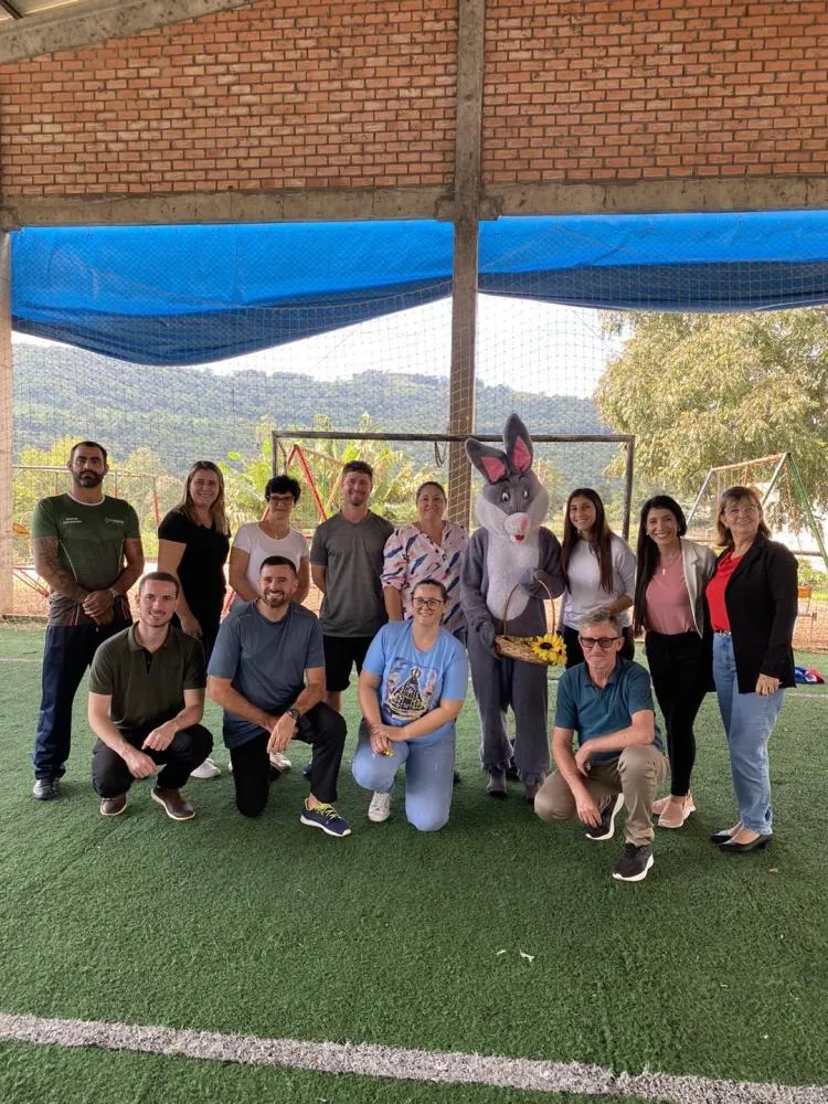 Sorrisos e afeto marcam celebração de Páscoa nas escolas do município