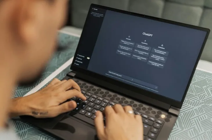 ChatGPT é uma das inteligências artificiais mais utilizadas. Foto: Matheus Bertelli/Pexels
