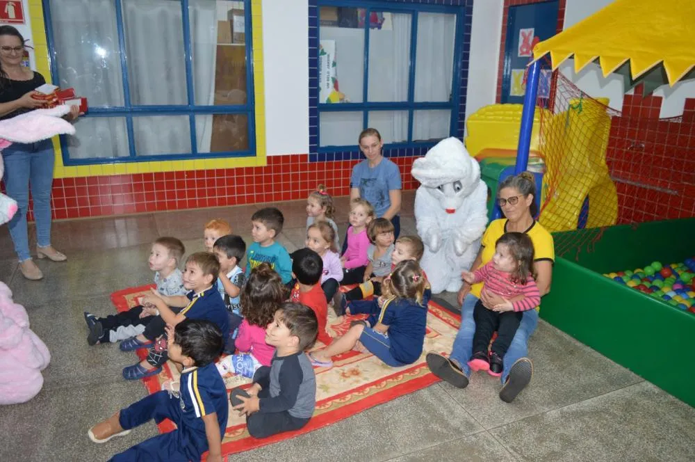 Prefeitura investe mais de R$ 81 mil em uniformes para estudantes da rede municipal