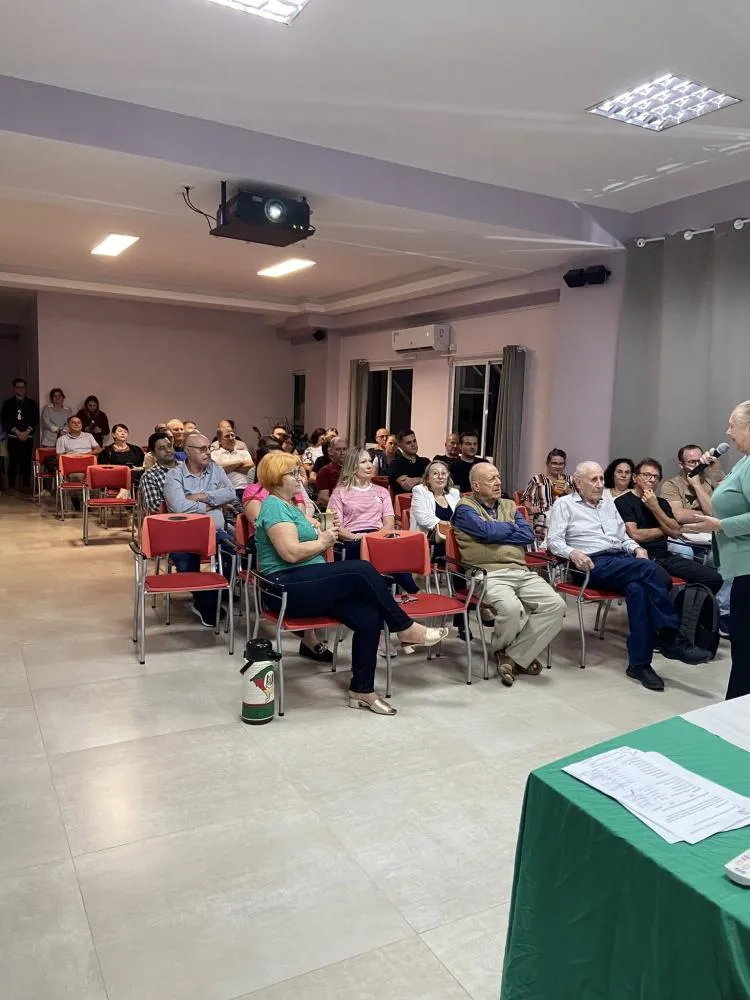 Mirna Braucks segue na presidência do Hospital Santo Antônio após reeleição unânime