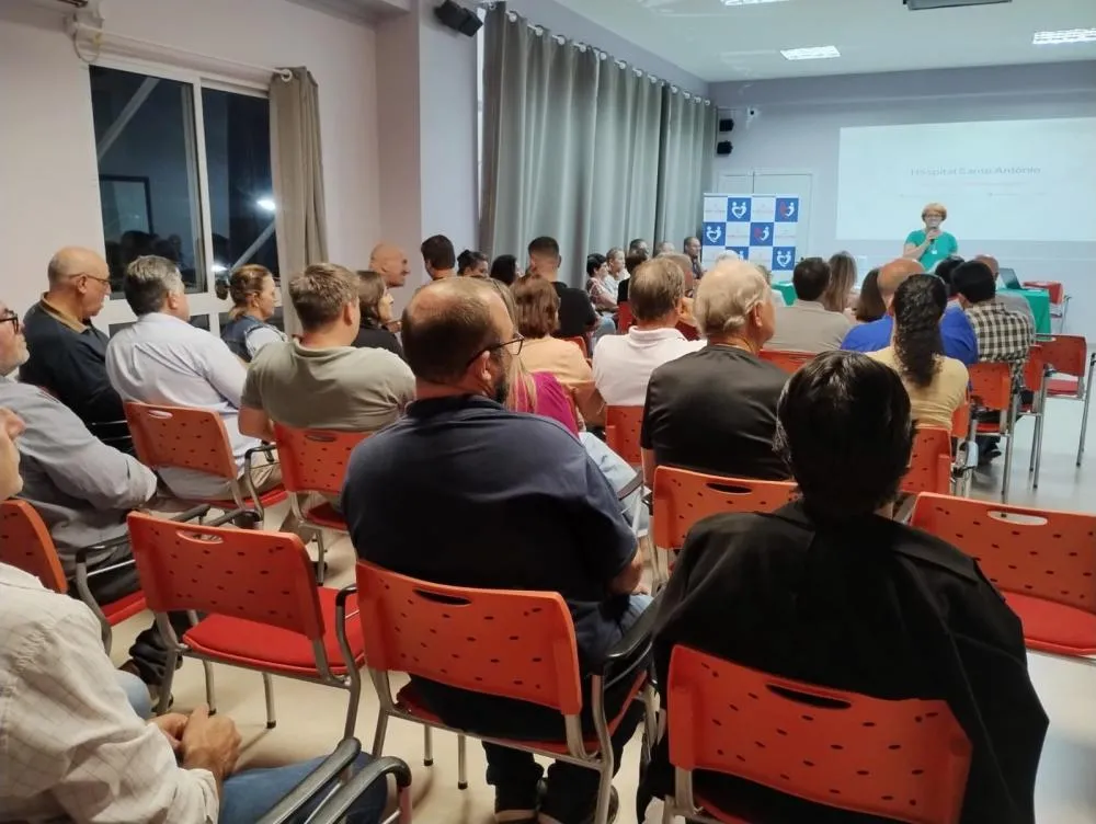Mirna Braucks segue na presidência do Hospital Santo Antônio após reeleição unânime