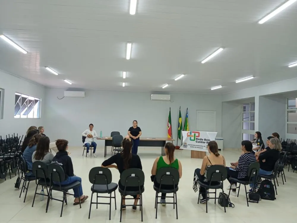 Grupo de gestantes promove encontro sobre amamentação e cuidados na maternidade