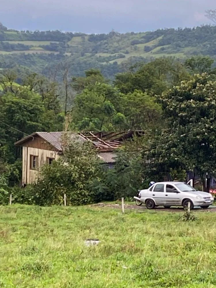 Município mobiliza força-tarefa e socorre comunidades afetadas