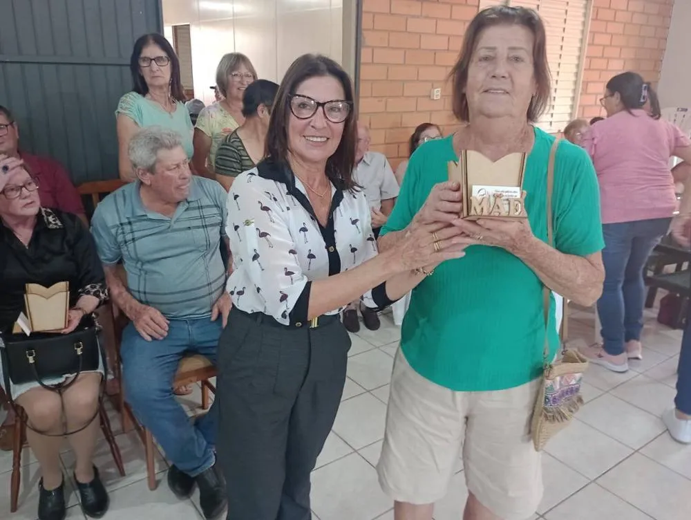 Evento reúne gerações e celebra o papel das mães e avós no município