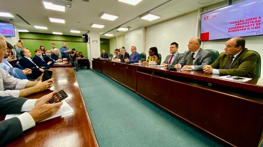 Deputados do PT anunciaram que não votarão o aumento de imposto proposto pelo governador Eduardo Leite. Foto: Débora Beina/PT Assembleia RS