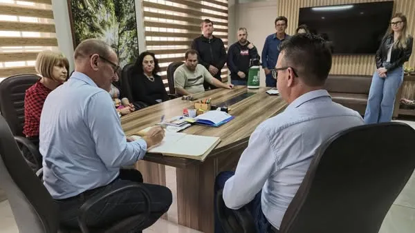 Scherer assume Prefeitura durante agenda oficial do prefeito em Brasília