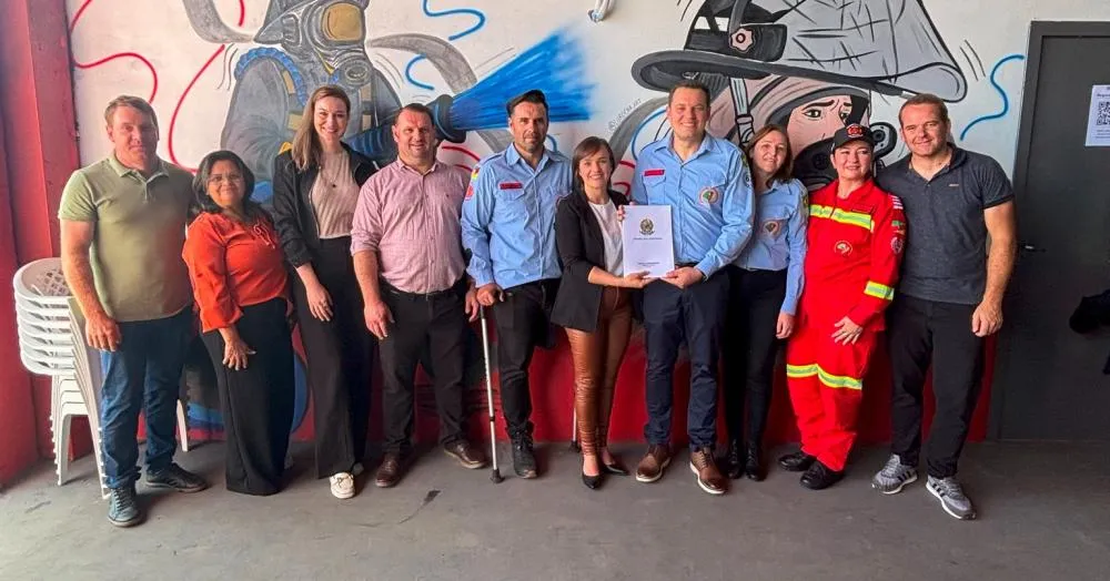 Bombeiros Voluntários inauguram nova sede e realizam primeira formatura