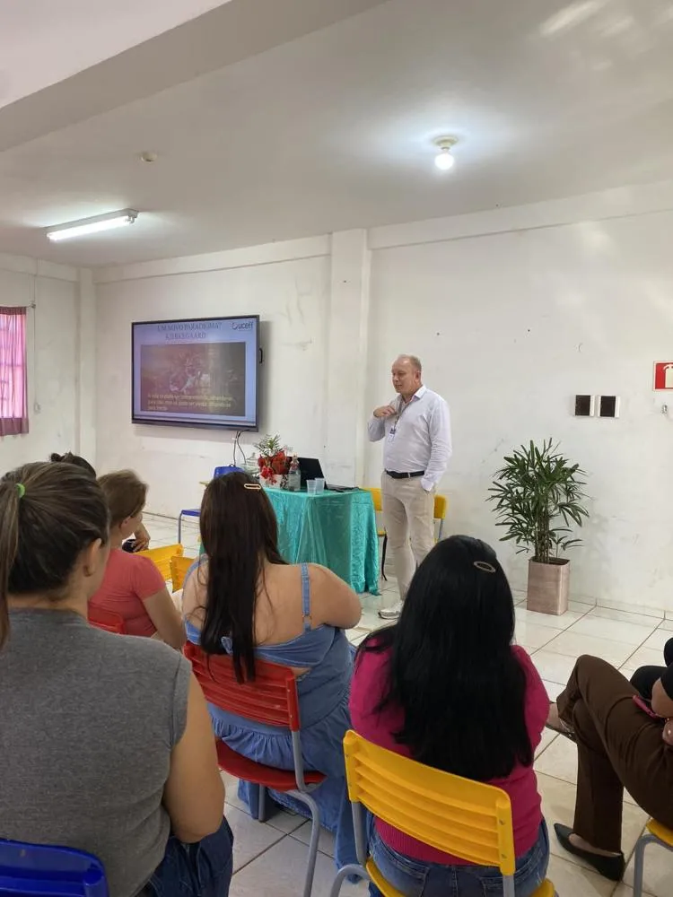 Planejamento e inovação marcam encontro pedagógico na Escola Novo Horizonte