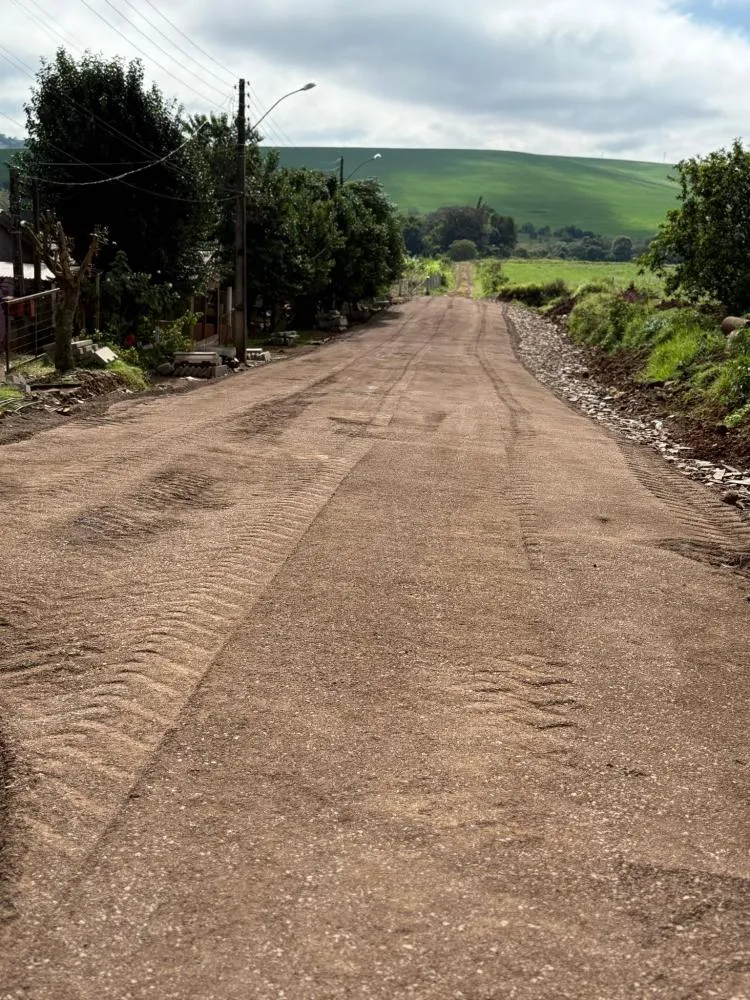 Obras de pavimentação avançam no Bairro Esperança