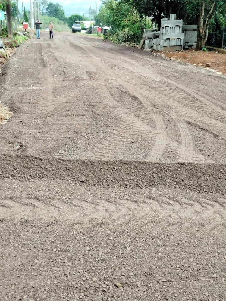Obras de pavimentação avançam no Bairro Esperança