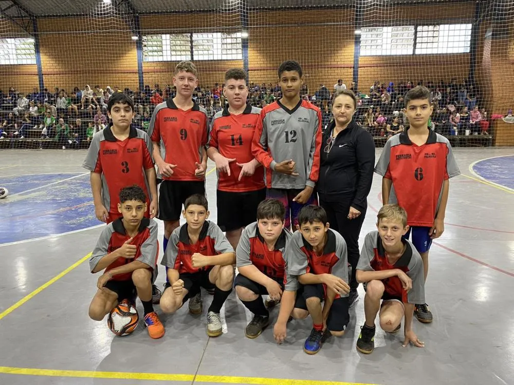 Fase municipal dos JERGS reúne estudantes de Barra do Guarita em competição esportiva