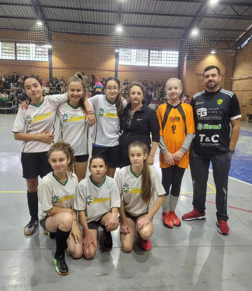 Fase municipal dos JERGS reúne estudantes de Barra do Guarita em competição esportiva