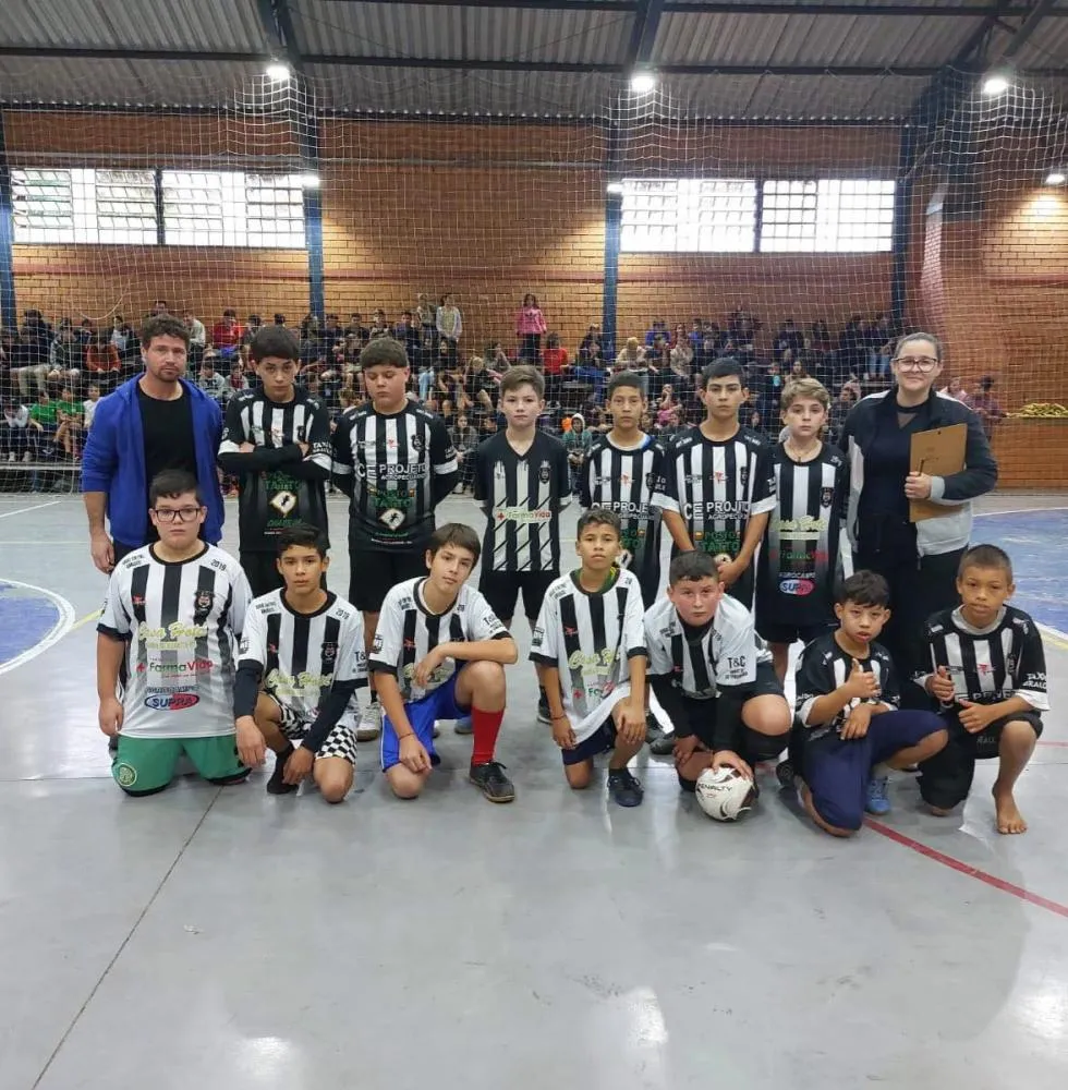 Fase municipal dos JERGS reúne estudantes de Barra do Guarita em competição esportiva