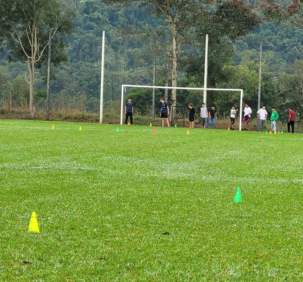 Fase municipal dos JERGS reúne estudantes de Barra do Guarita em competição esportiva