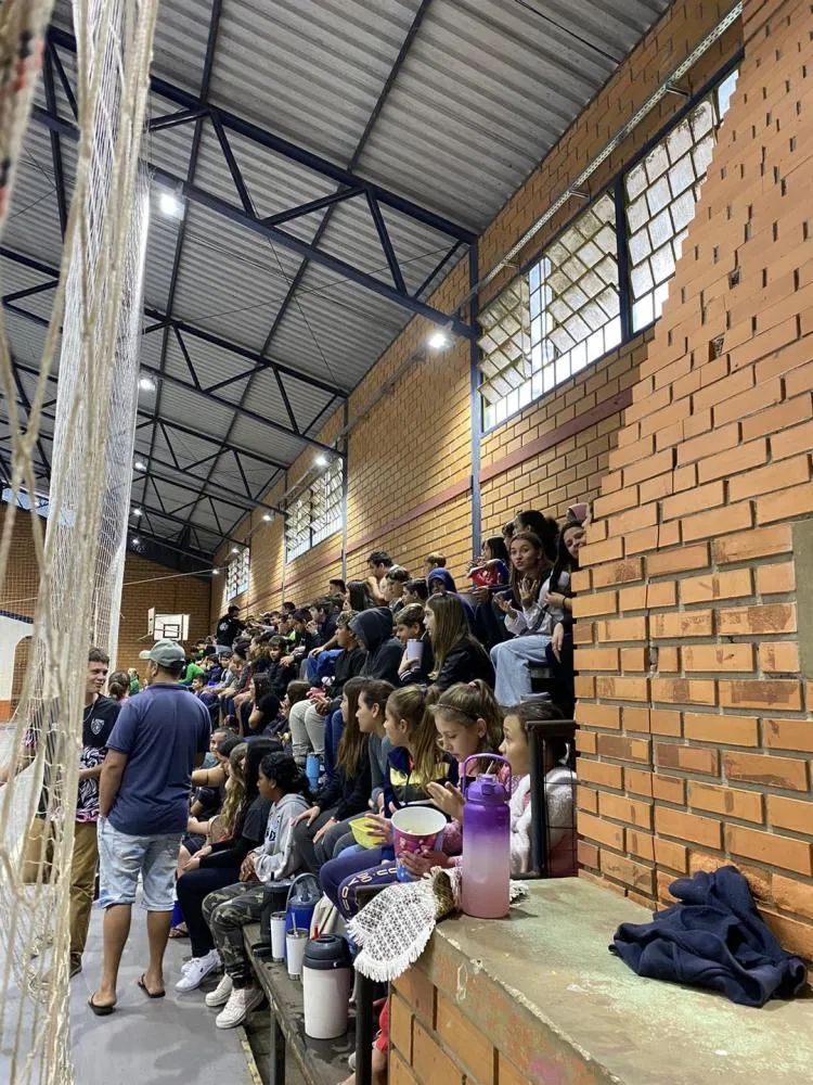 Fase municipal dos JERGS reúne estudantes de Barra do Guarita em competição esportiva