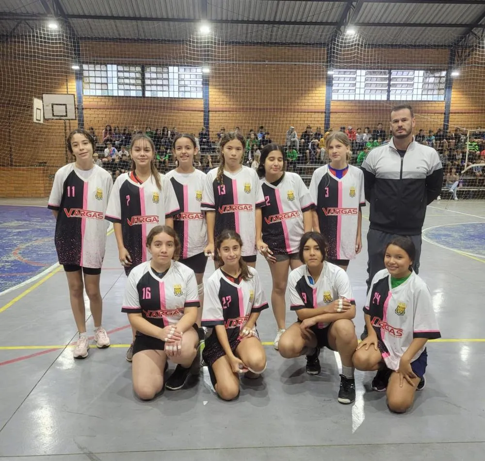 Fase municipal dos JERGS reúne estudantes de Barra do Guarita em competição esportiva