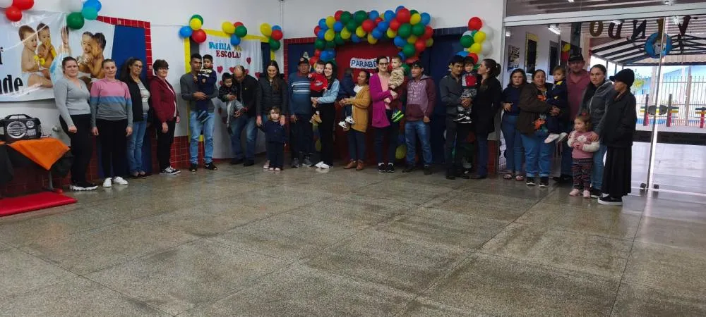 Comunidade celebra 13 anos da escola Meu Primeiro Passo 