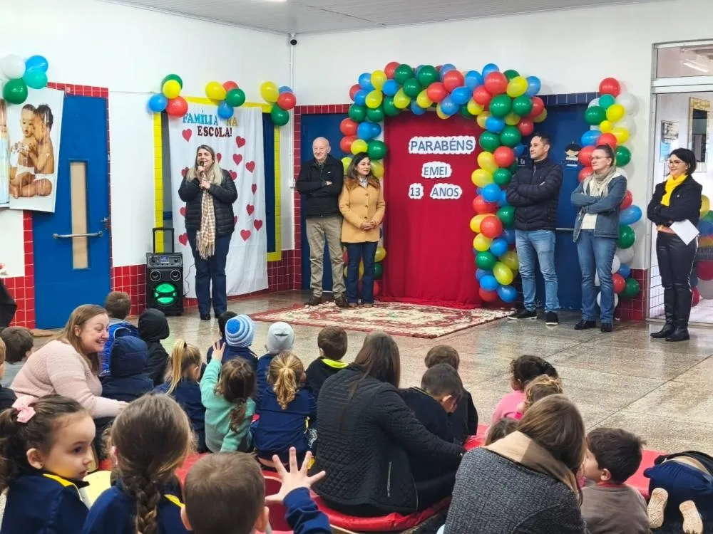 Comunidade celebra 13 anos da escola Meu Primeiro Passo 