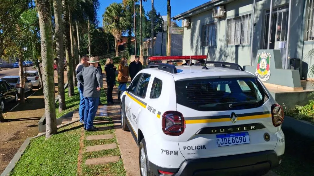 Comunidade de Tenente Portela entrega nova viatura à Brigada Militar em cerimônia marcada pela união e apoio coletivo