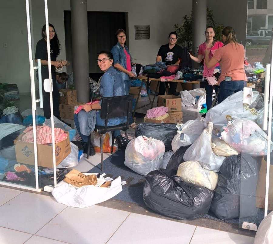 Caminhão partiu na sexta-feira, 10, levando produtos de higiene e limpeza, roupas, itens de cama, mesa e banho. Foto: Divulgação/AC