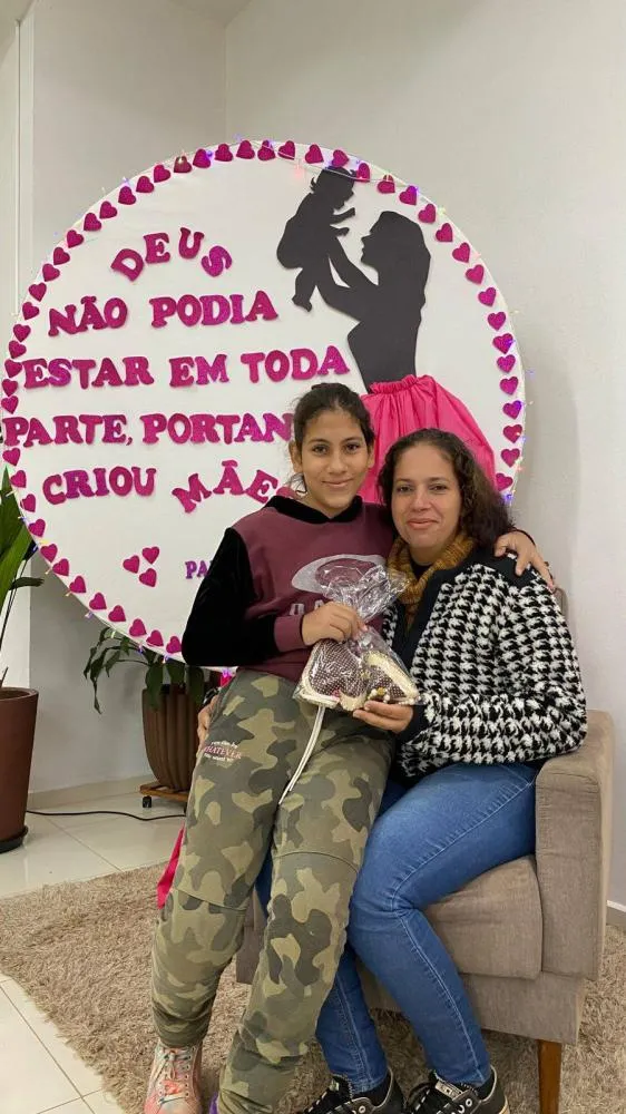 Mães são homenageadas em evento promovido pelo CRAS 
