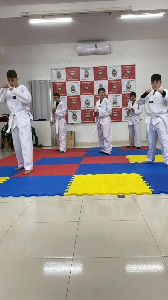 Mães são homenageadas em evento promovido pelo CRAS 