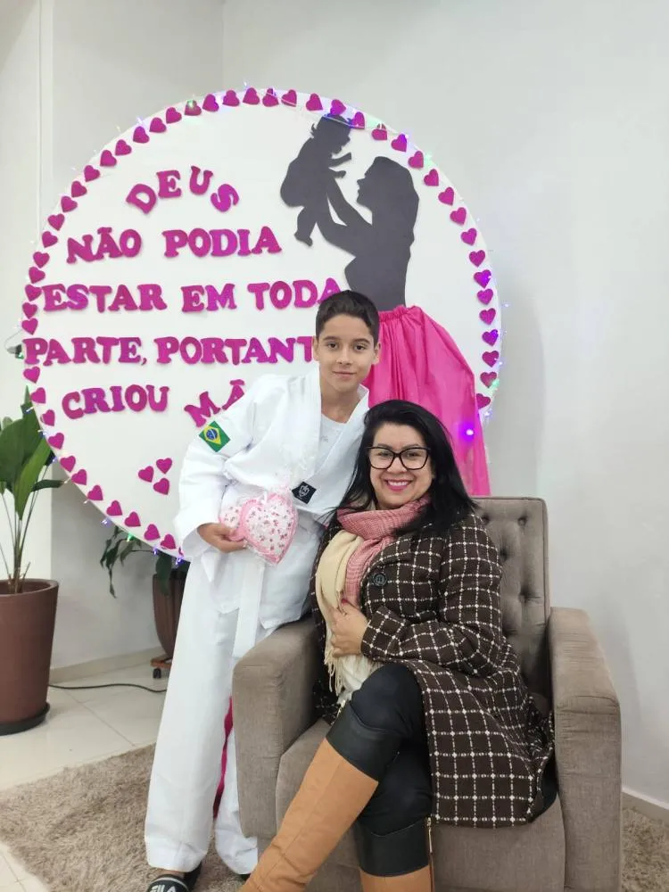 Mães são homenageadas em evento promovido pelo CRAS 