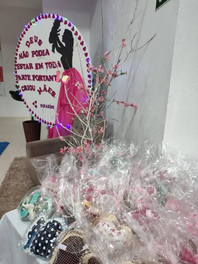 Mães são homenageadas em evento promovido pelo CRAS 