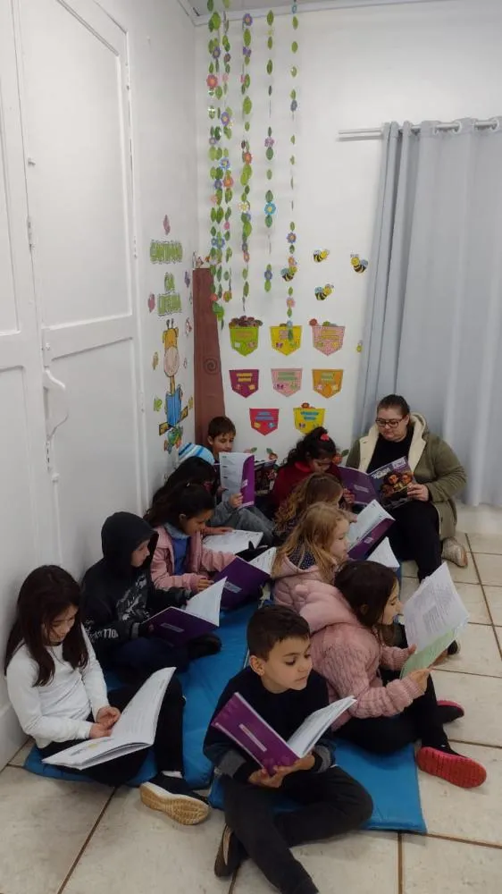 Projeto Cantinho da Leitura incentiva alfabetização e encanta alunos 