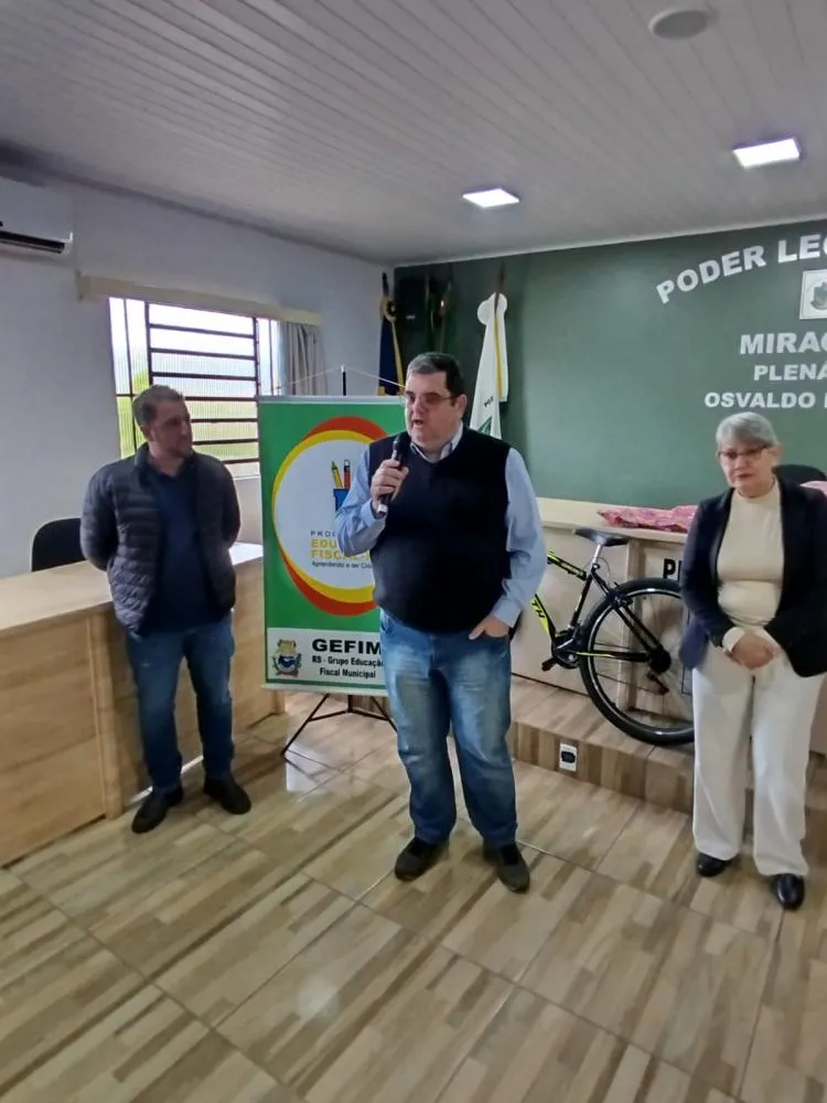 Concurso municipal valoriza produção escolar e promove consciência fiscal