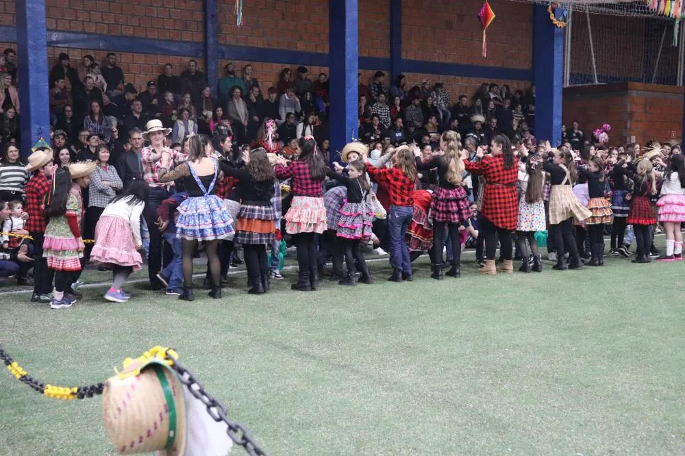 Festa Junina movimenta Derrubadas com atrações culturais e grande público