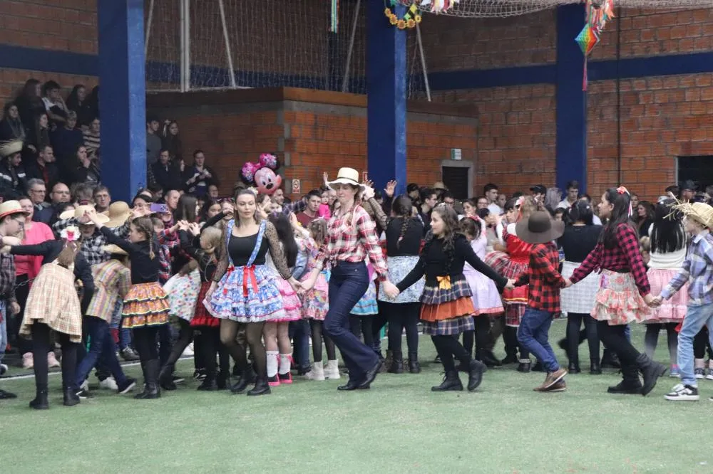 Festa Junina movimenta Derrubadas com atrações culturais e grande público