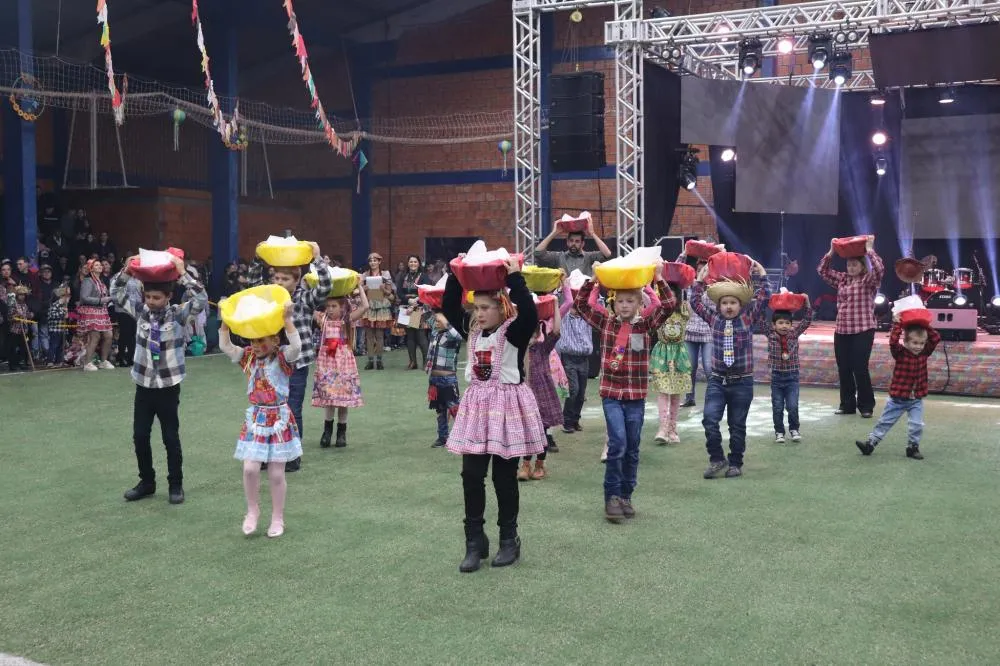 Festa Junina movimenta Derrubadas com atrações culturais e grande público