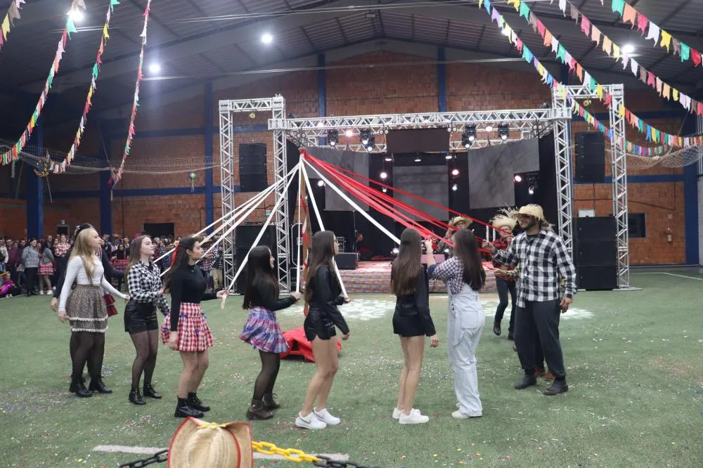 Festa Junina movimenta Derrubadas com atrações culturais e grande público