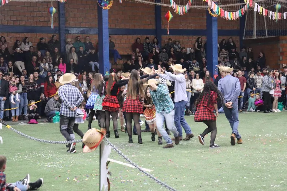 Festa Junina movimenta Derrubadas com atrações culturais e grande público