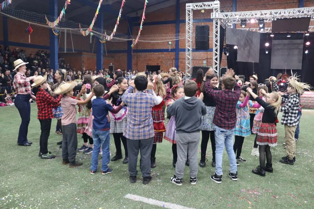 Festa Junina movimenta Derrubadas com atrações culturais e grande público