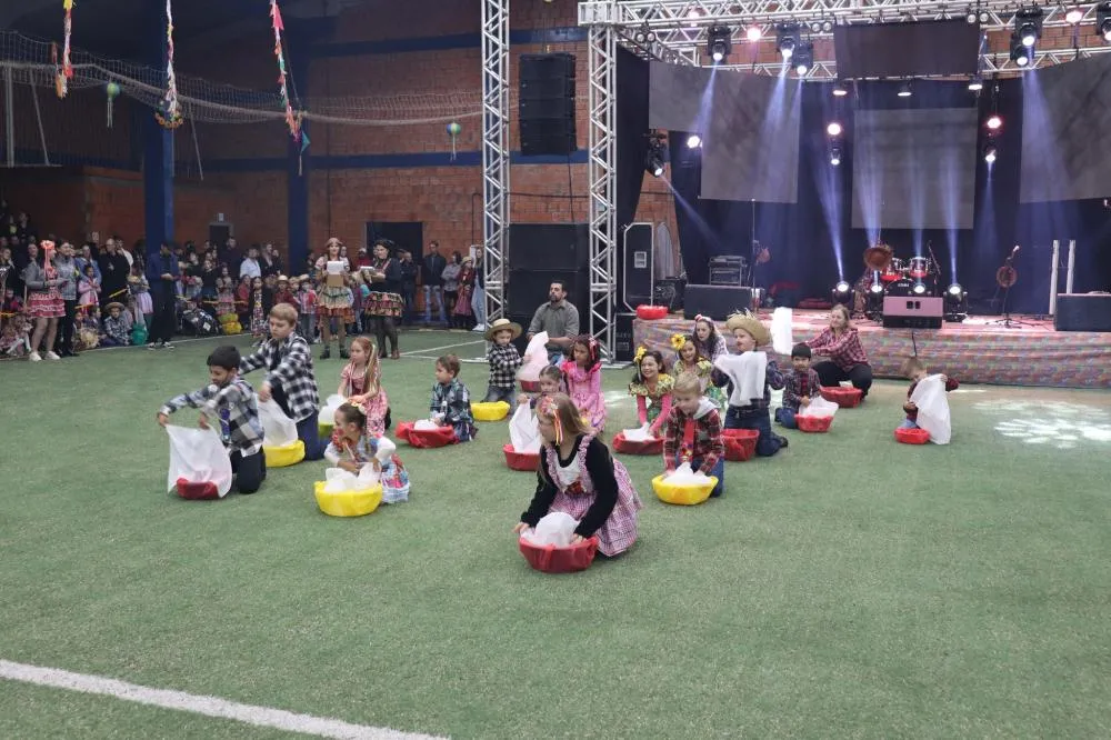 Festa Junina movimenta Derrubadas com atrações culturais e grande público