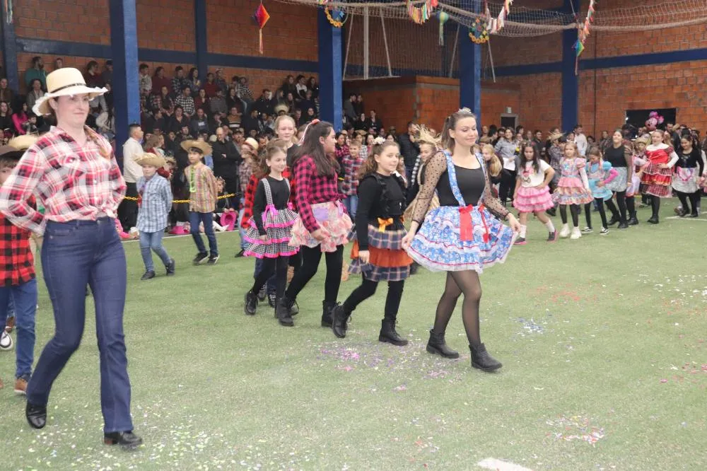 Festa Junina movimenta Derrubadas com atrações culturais e grande público