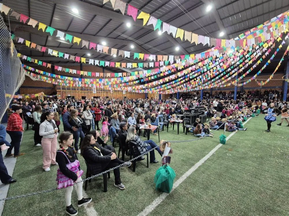 Festa Junina movimenta Derrubadas com atrações culturais e grande público