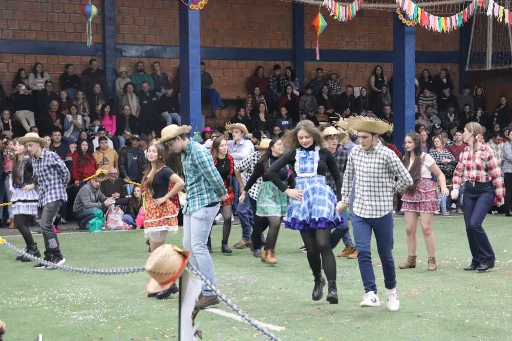 Festa Junina movimenta Derrubadas com atrações culturais e grande público