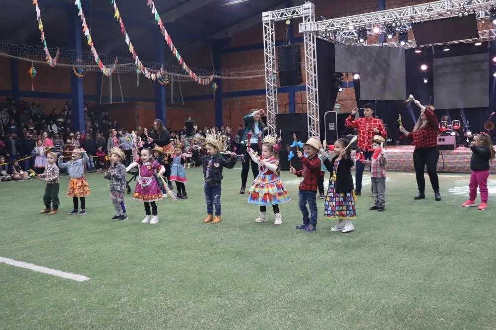 Festa Junina movimenta Derrubadas com atrações culturais e grande público