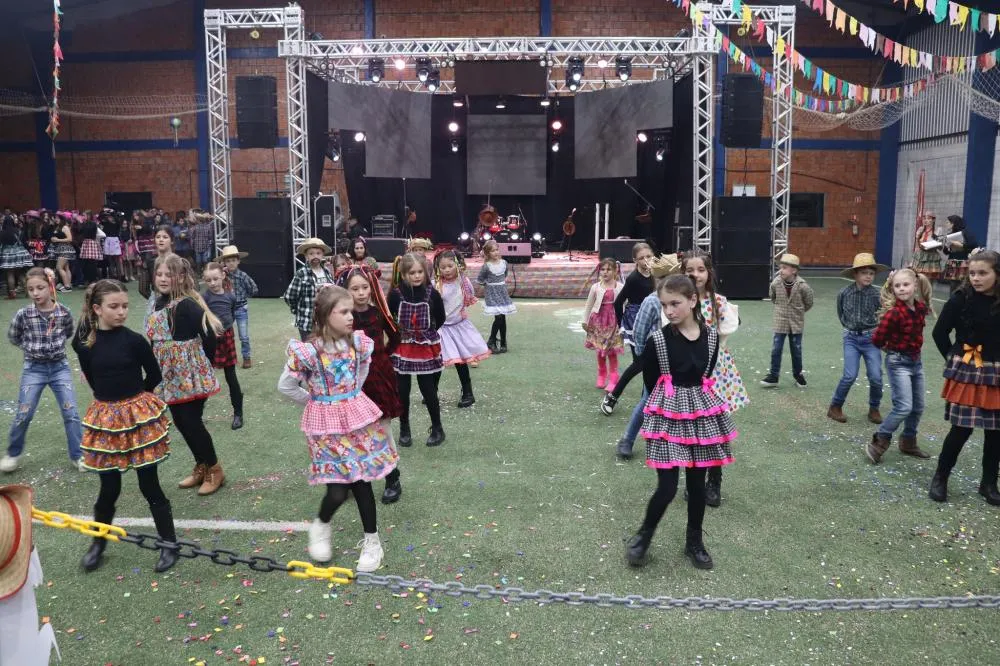 Festa Junina movimenta Derrubadas com atrações culturais e grande público