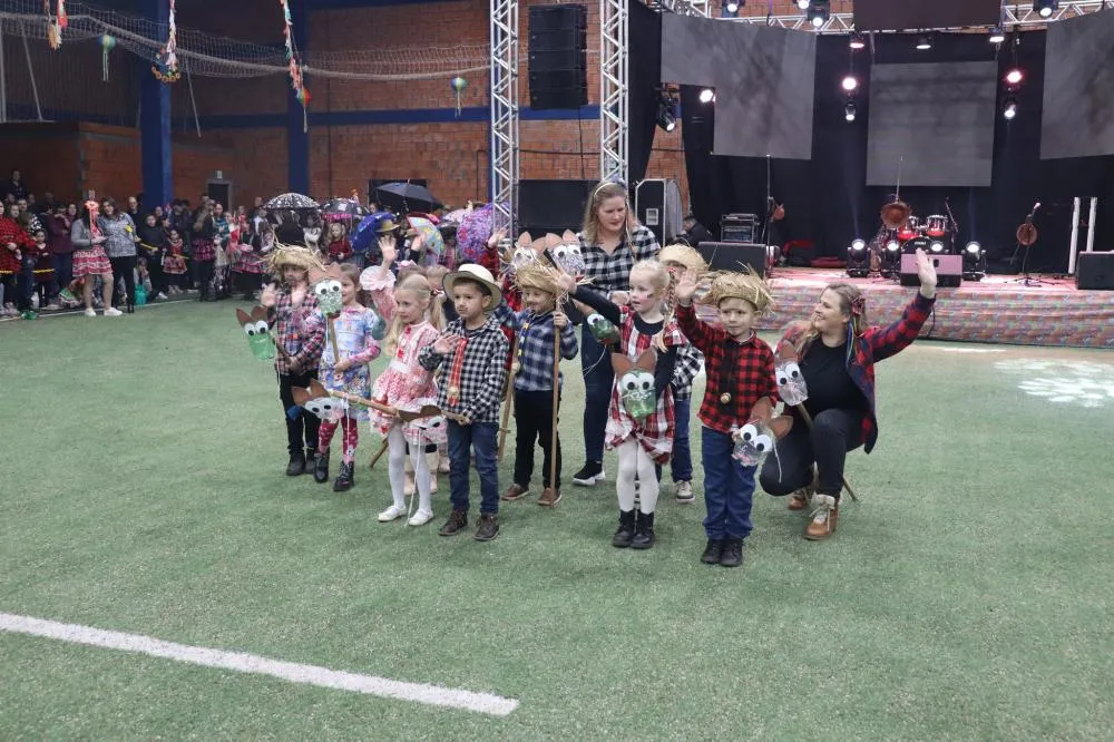 Festa Junina movimenta Derrubadas com atrações culturais e grande público
