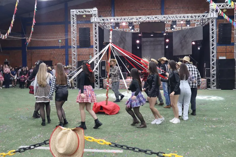 Festa Junina movimenta Derrubadas com atrações culturais e grande público