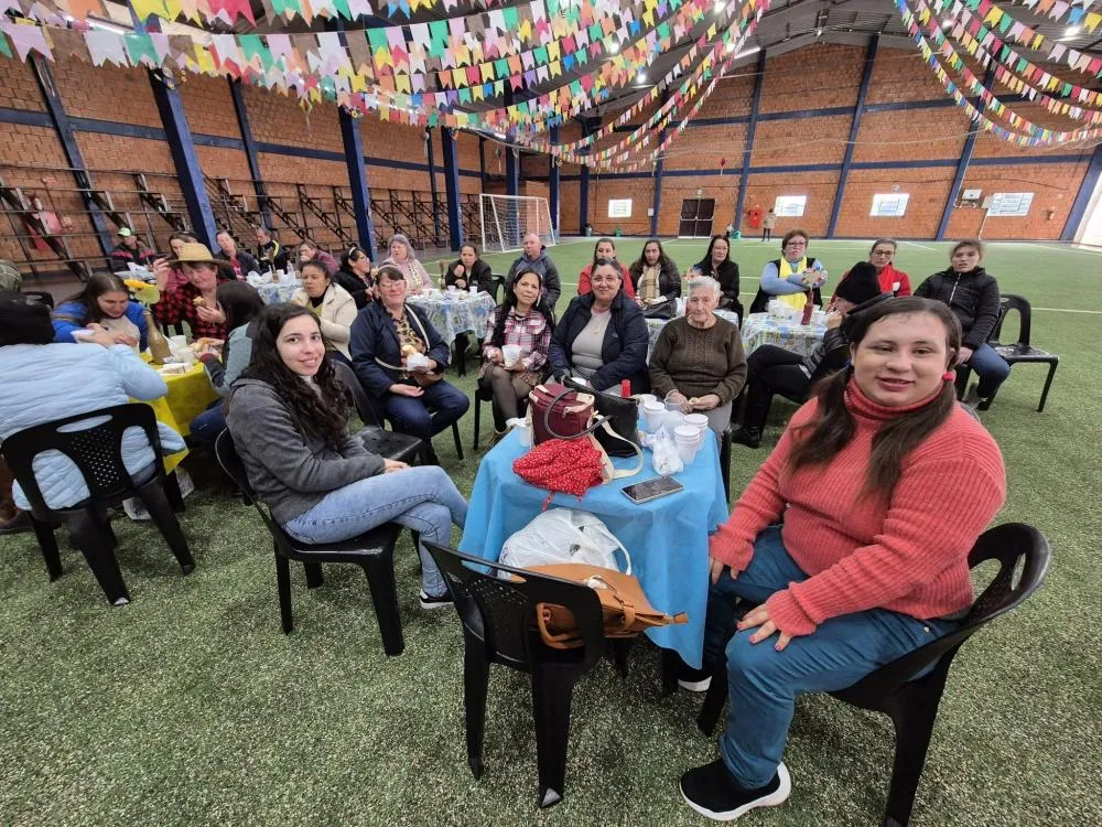 CRAS de Derrubadas promove integração com festa junina para grupos acompanhados pela assistência social