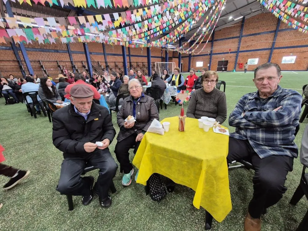 CRAS de Derrubadas promove integração com festa junina para grupos acompanhados pela assistência social